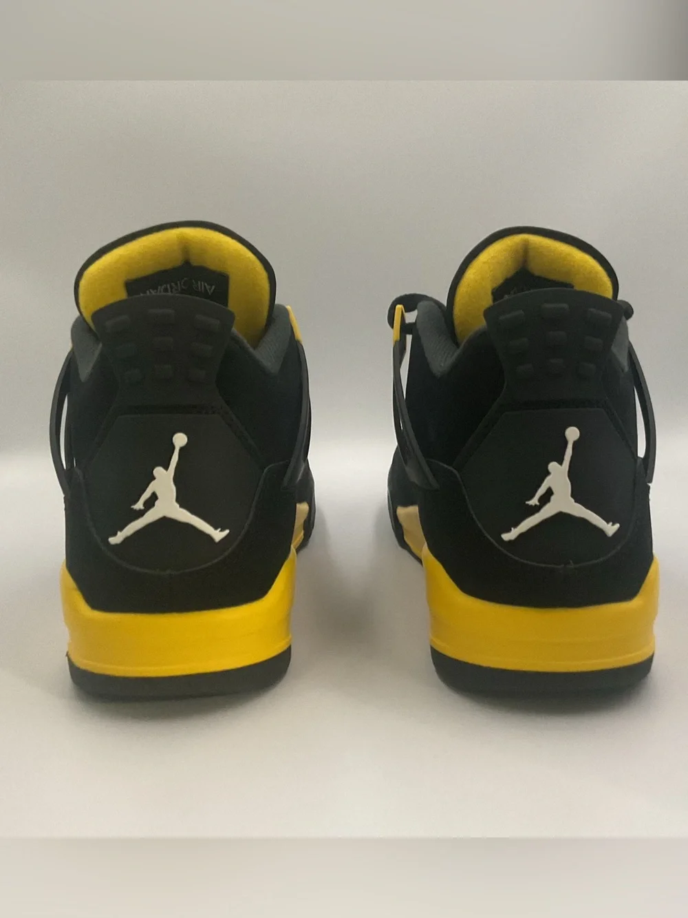 Air Jordan 4 Retro Thunder Black Tour Yellow Mid Top Shoe Sneaker NIB Size 8